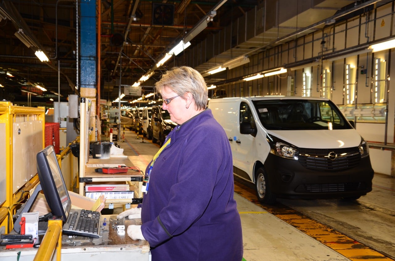 Vauxhall Vivaro Luton The Van Expert