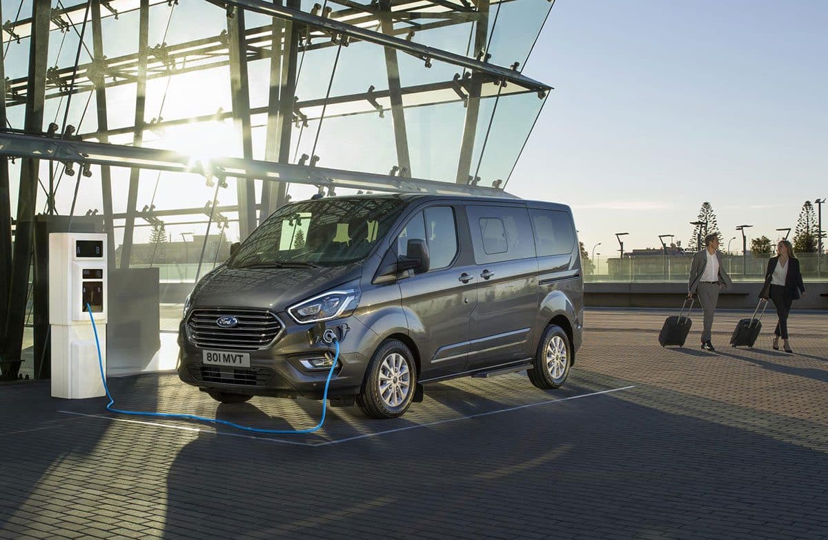 Ford Tourneo plug-in The Van Expert
