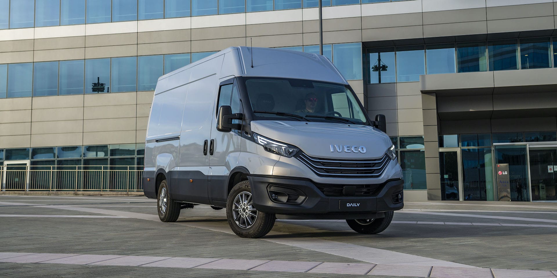Iveco Daily 2021 | The Van Expert