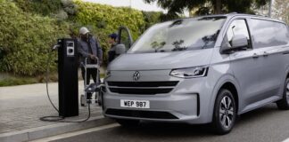 Volkswagen Transporter gains plug-in hybrid option Volkswagen Transporter plug-in hybrid