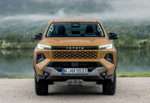 Toyota Hilux range gains new two-seat model