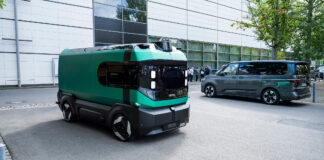 Autonomous delivery on the move