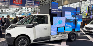 Renault Trafic wins Van of the Year