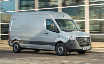 Minor sales growth for LCV market in August Mercedes-Benz Sprinter